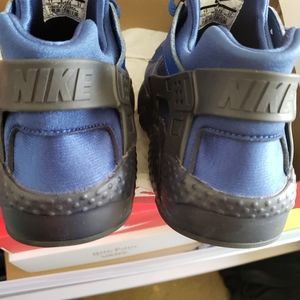 Blueberry Nike Huarache